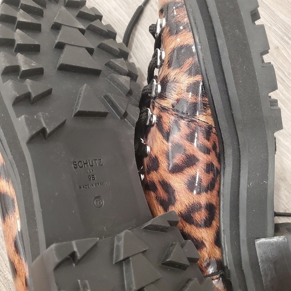 NEW Schutz Lucille Faux Shearling Lined Ankle Boot - Picture 9 of 9